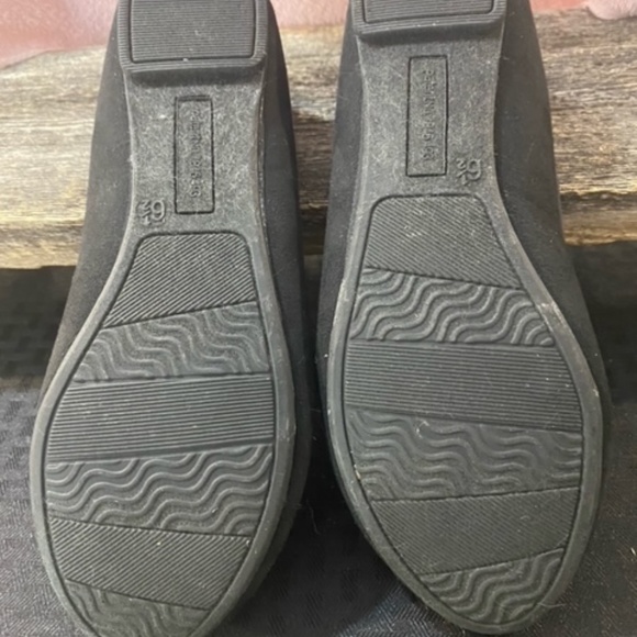 Black Flats Size 6 1/2 - Picture 3 of 8